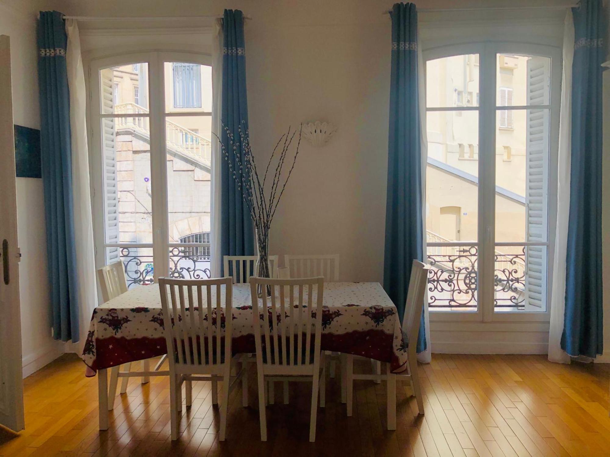Apartment Comfortable And Luxury Appart-center Of *